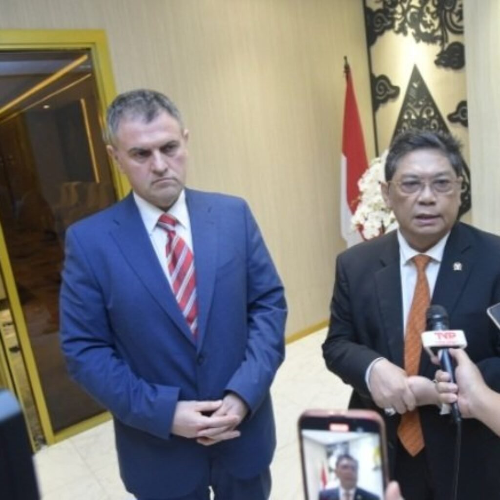 Komisi I : Rumania Perbanyak Beasiswa untuk Anak - anak Indonesia