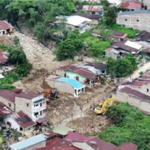 Hutan Hilang Bencana Datang, Banjir Bandang Menerjang Parapat