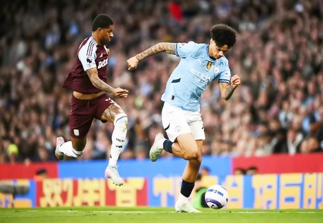 Manchester City Tundukkan Aston Villa dan Naik ke Peringkat 3