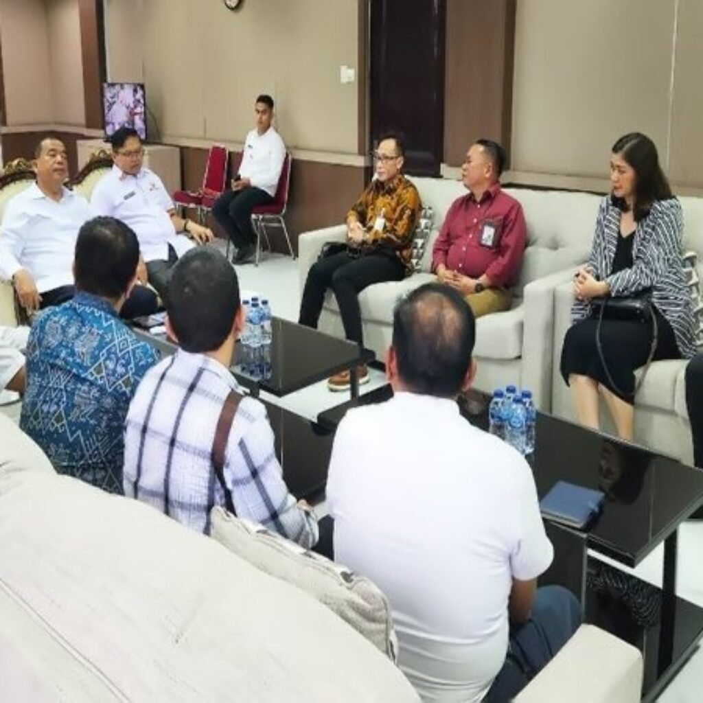 Kakanwil BPJS Ketenagakerjaan Sumbagut dan Bupati Karo Galang Sinergi Peningkatan UCJ