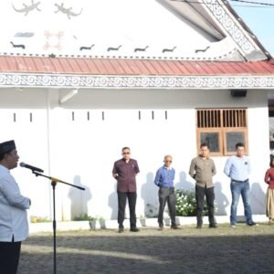 Pimpin Apel Pagi Sekretariat Daerah Kabupaten Dairi, Pj Bupati: Selamat Tahun Baru 2025