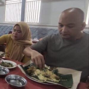 Sepasang Oknum Kepling Tinggal Serumah, Membuat Geger Warga