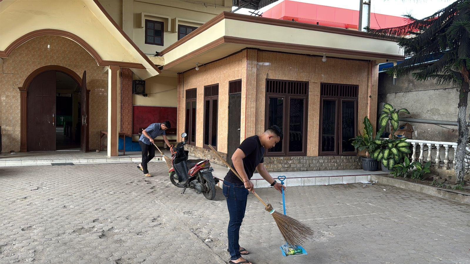 Sambut HUT Bhayangkara ke-79, Dit Intelkam Polda Sumut Gelar Bakti Religi Di Gereja