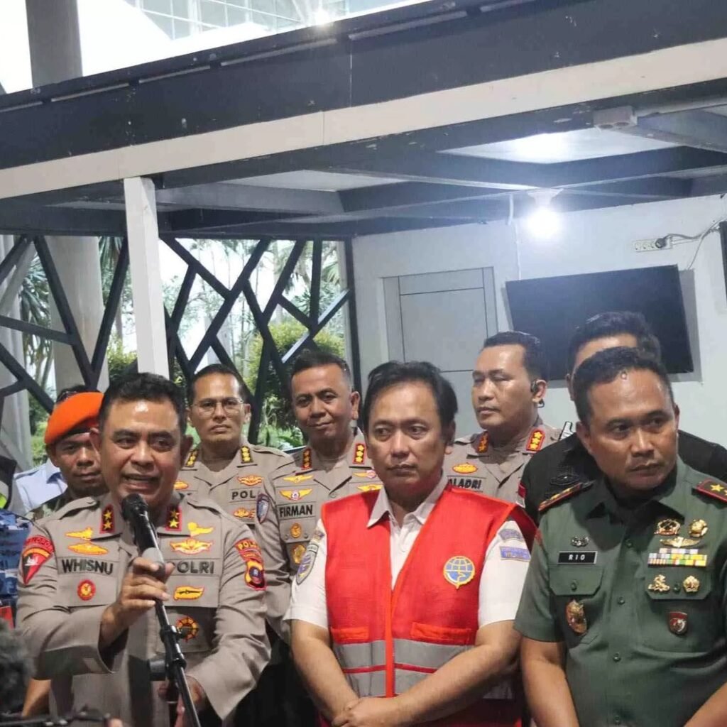 Usai Mendarat Darurat, Pesawat Saudi Airline Bersih Dari Ancaman Bom