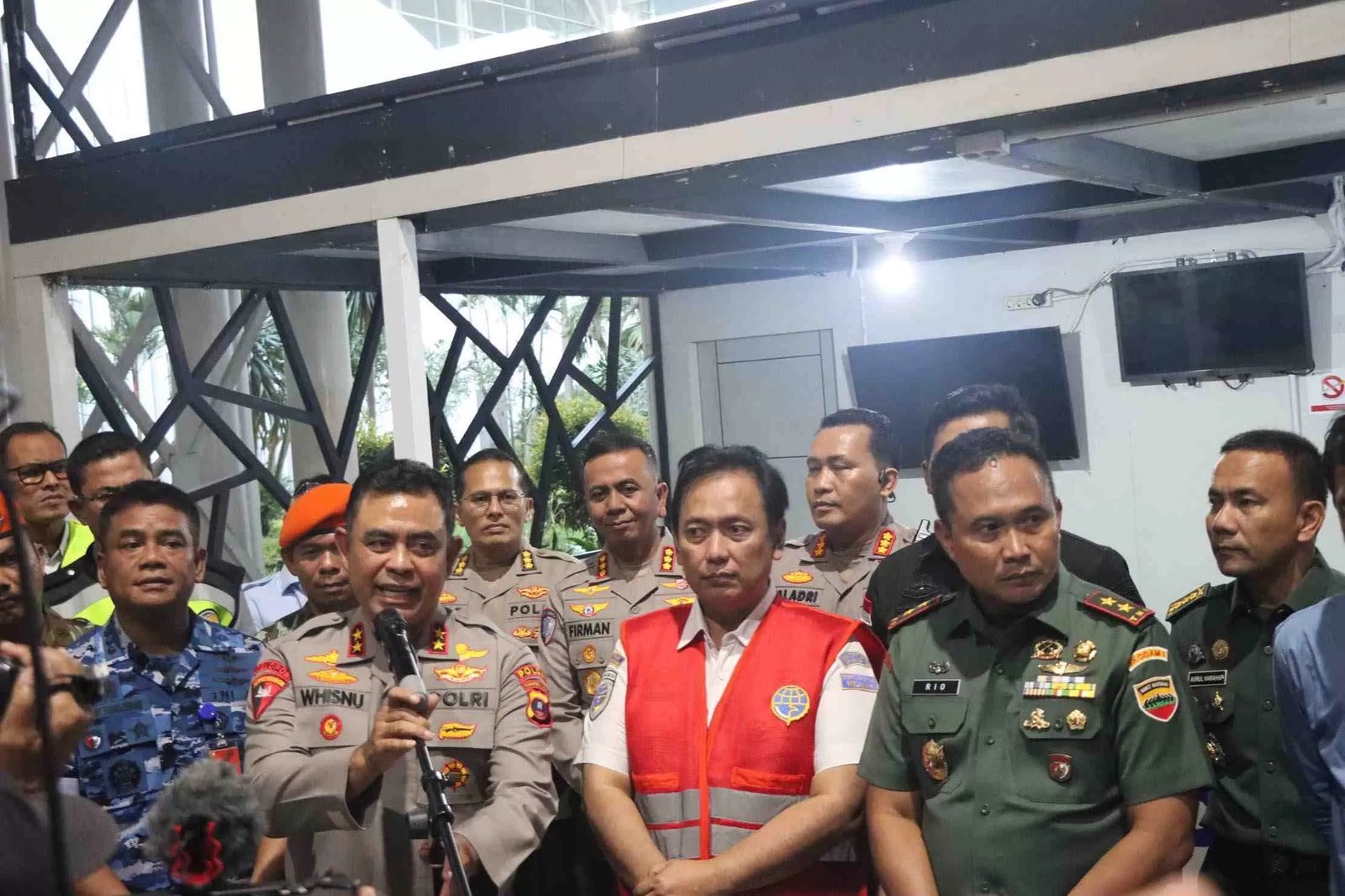 Usai Mendarat Darurat, Pesawat Saudi Airline Bersih Dari Ancaman Bom