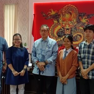 Paduan Suara Clara Belle SMA Negeri 12 Medan Audiensi ke Ketua DPRD