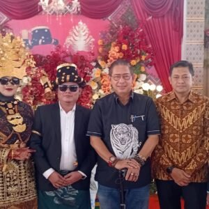 Ketua DPRD Medan Hadiri Pesta Pernikahan Putra Legislator Medan, Penuh Nuansa Tapanuli Selatan