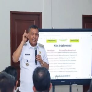 Pemkab Dairi Dorong Etos Kerja dan Kreativitas Lewat Pertemuan Bersama Kepala Desa