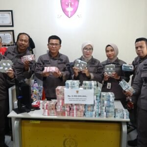 Terdakwa Korupsi Dana Desa di Padangsidimpuan Kembalikan Rp2,4 Miliar ke Kejati Sumut
