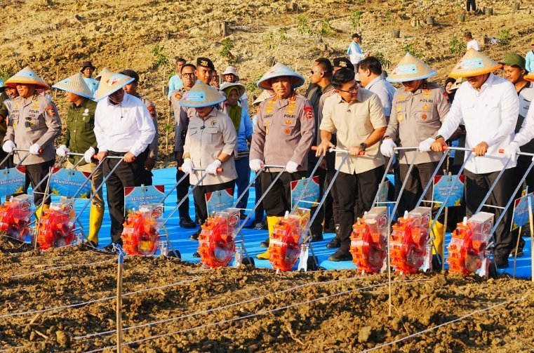 Tanam Jagung Serentak, DPR RI Apresiasi Polri