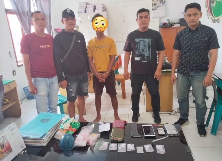 Dua Prajurit Yonif 122/TS Diapresiasi Majelis Hakim Pada Sidang Narkoba