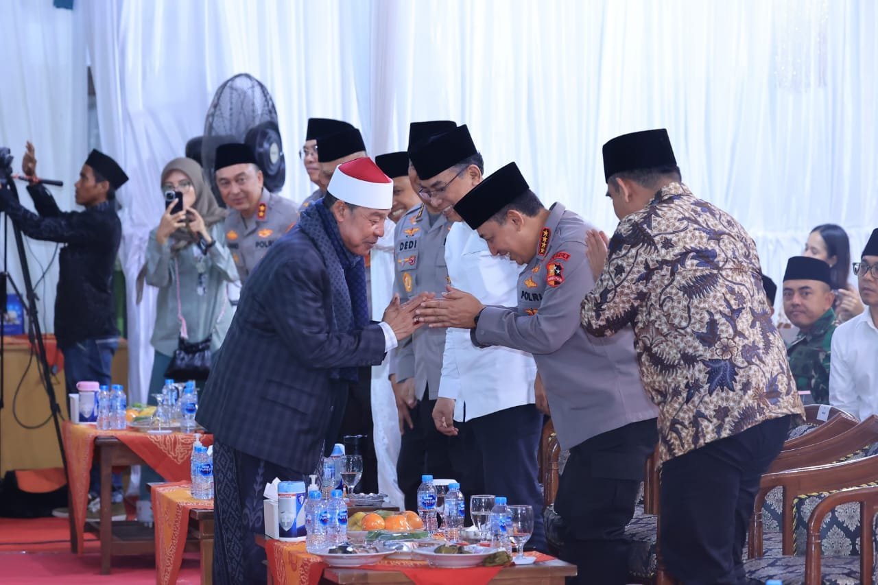 Hadiri Haul Pesantren, Kapolri Sebut Ulama Dan Polri Saling Melengkapi